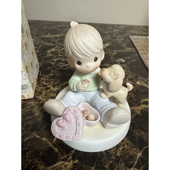 precious moments figurine Sharing Our Christmas Together - Picture 3 of 8